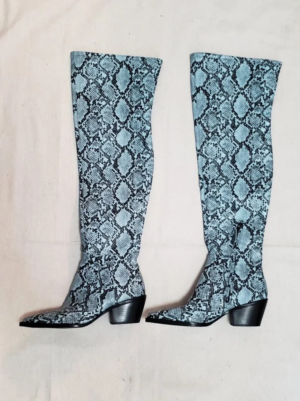 Gianni Bini Women's 8.5M Snakeskin Over The Knee Pointed Toe Block Heel Boots